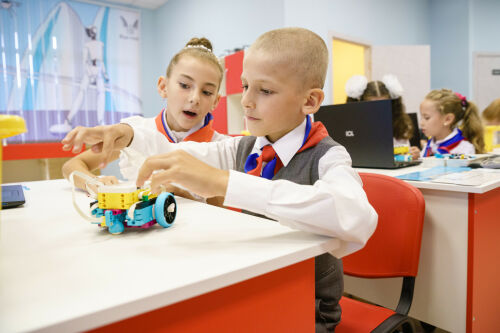 В 98-й школе Казани открылся детский технопарк «Кванториум»