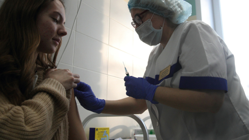 Как проходит вакцинация подростков в Казани