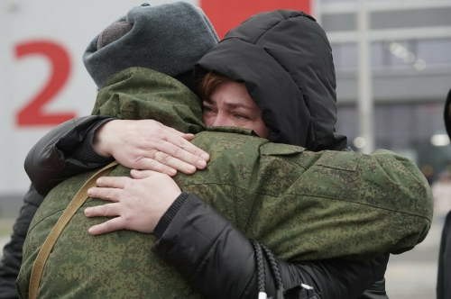 Первая группа мобилизованных татарстанцев отправилась сегодня из Казани в военную часть ЦВО