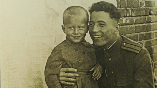 «Немецкая оккупация», «Дорога памяти» и рисунки казанских детей военного времени: в «Хазинэ» открылись выставки в преддверии Дня Победы