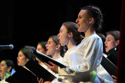 КГИК провел праздничный концерт, посвящённый 77-й годовщине Победы в Великой Отечественной войне