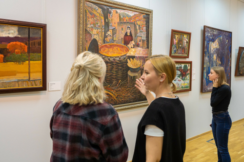 В Манеже Казанского кремля открылась выставка «От «оттепели» до «перестройки». Искусство СССР 1960–1980-х годов»