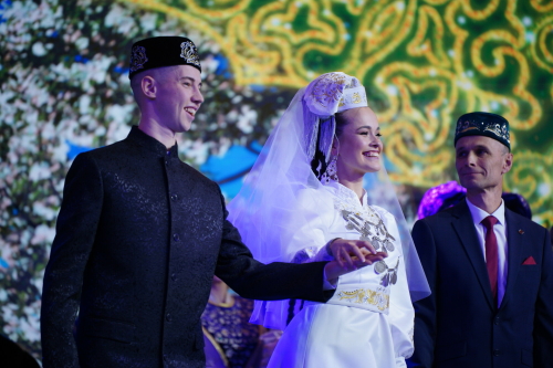 В День Татарстана на выставке-форуме «Россия» в Москве сыграла свадьбу пара из Балтасинского района