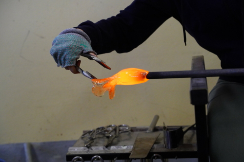 В Свияжске прошел мастер-класс по выдуванию ёлочных шаров