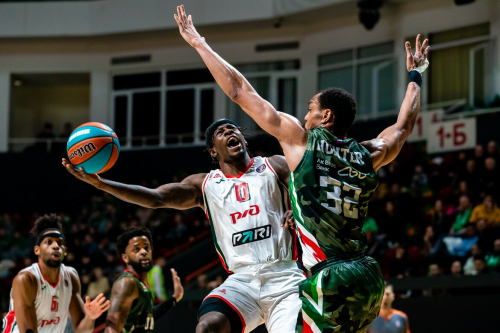 «Локомотив-Кубань» обыграл УНИКС