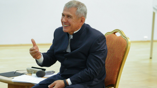 Рустам Минниханов встретился с представителями татарской интеллигенции