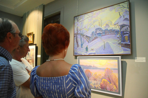 В галерее «Хазинэ» открылась выставка «С любовью о Казани»
