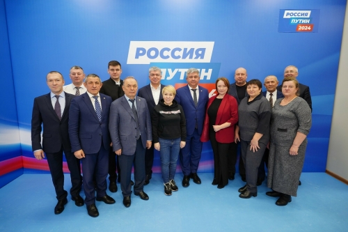 Доверенное лицо В.В. Путина Ирина Гусева встретилась с республиканским активом