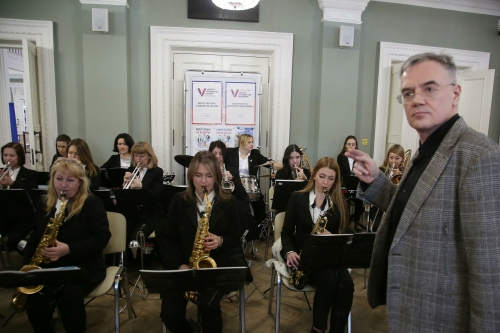 Голосующих казанцев встречал в ДК им.Саид-Галиева джаз-оркестр «Фантазия»