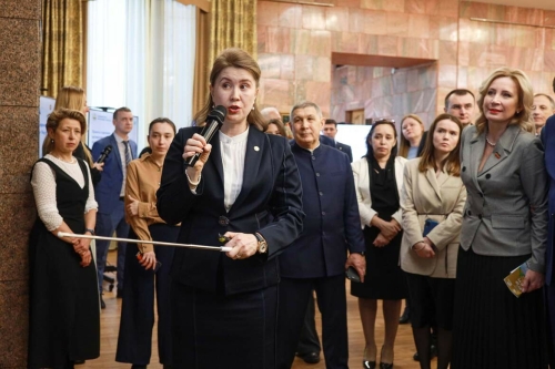 В Государственном Совете открылась выставка Академии наук РТ