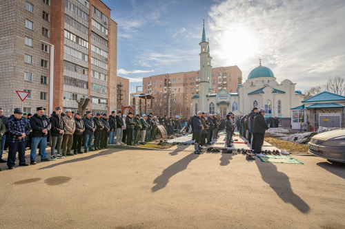 Как мусульмане встретили Ураза-байрам в казанской мечети «Рахматулла»