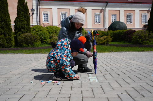 Ежегодная акция «Рисуем Победу» прошла сегодня в Казанском Кремле