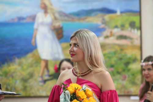 В Доме Дружбы народов открылась выставка Полины Илюшкиной «Аутентичный мир»