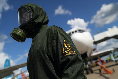 В Казанском аэропорту провели учения по госпитализации больного лихорадкой Эбола