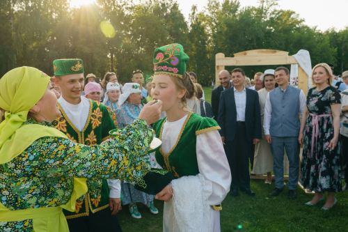 В парке им. Горького прошел фестиваль «Древо жизни»