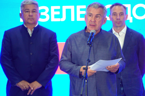 Рустам Минниханов дал старт третьей очереди логистического комплекса промышленного парка «Зеленодольск»