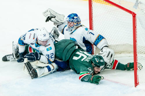 «Ак Барс» в Казани победил астанинский «Барыс»