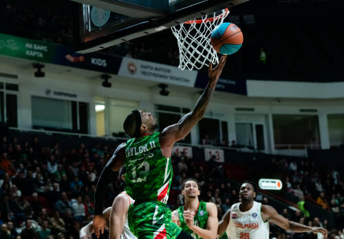 УНИКС крупно обыграл «Уралмаш» в домашнем матче