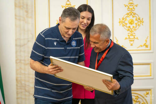 В Казанском кремле прошла церемония чествования женского волейбольного клуба «Динамо — Ак Барс»