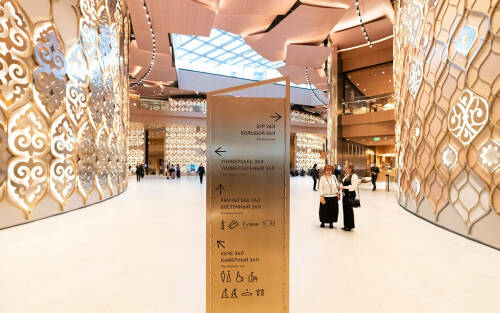 Экскурсия по залам нового театра имени Камала