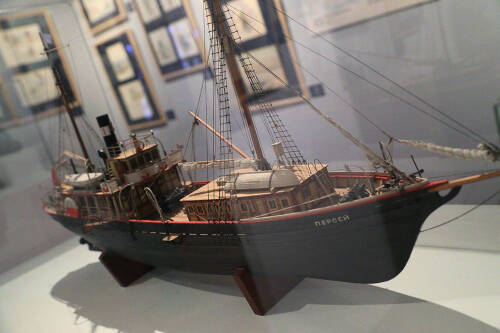 В Свияжске открылась выставка «Владимир Голицын: под знаком Персея»