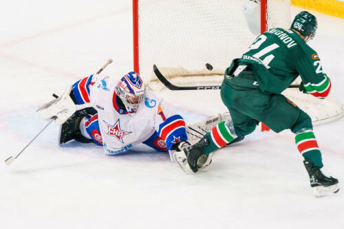 «Ак Барс» одержал победу в домашнем матче над СКА 5:2