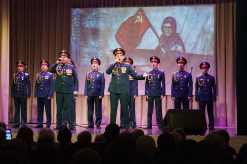 В Казани прошел концерт Ансамбля песни и пляски Ленинградского военного округа