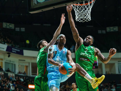 УНИКС третий раз в сезоне обыграл «Зенит»