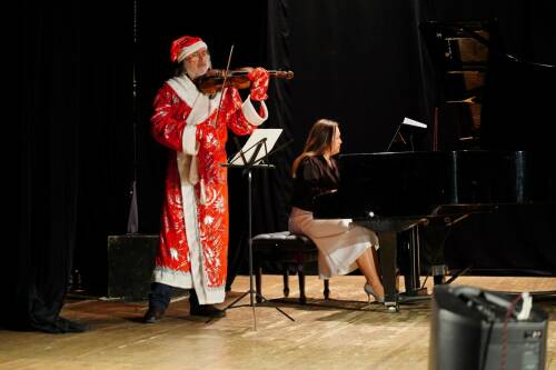 Новогодний концерт-презентация «Казань» прошел в Доме актера