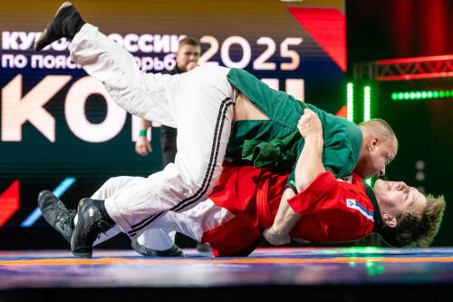 Кубок России по борьбе на поясах Корэш проходит в Казани