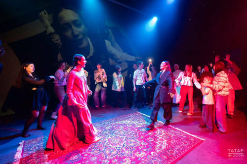 Журнал «Идель» провел вечеринку «Яшьлек» на театральной площадке MOÑ