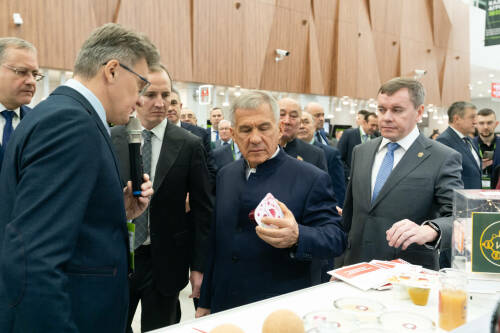 Рустам Минниханов посетил специализированную сельскохозяйственную выставку «Казань Агро 2025»