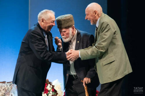 В Казани отпраздновали юбилей народного артиста Татарстана и России Азгара Шакирова