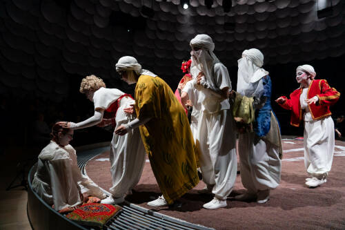 В театре Камала презентовали спектакль «Тысяча и одна ночь»