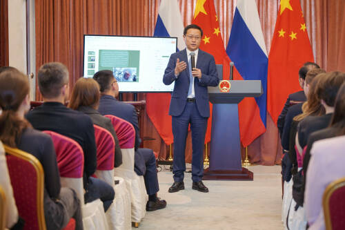 В генконсульстве Китая в Казани студентам рассказали о стратегии развития Поднебесной