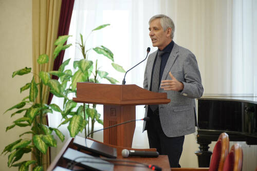 Финал конкурса «Лучший молодой ученый ФИЦ КазНЦ РАН 2024» стартовал в Казани