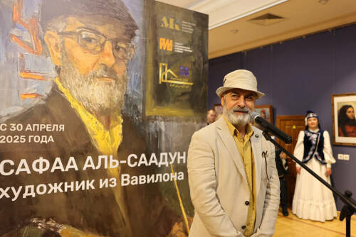 Иракский художник Сафаа Аль-Саадуна принял участие в открытии выставки своих работ в Казани