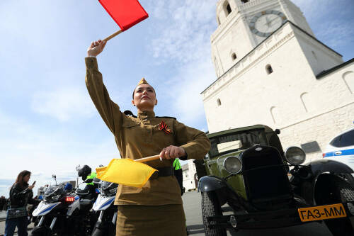 Госавтоинспекция Казани устроила выставку ретро-техники под открытым небом