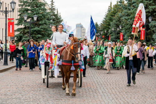 В Казани прошла традиционная церемония сбора подарков к Сабантую