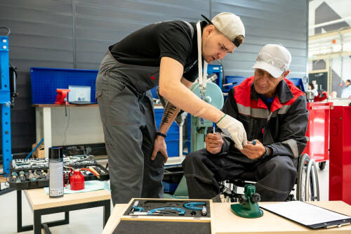 «Абилимпикс-2025»: соревнования по ремонту и обслуживанию автомобилей