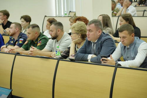 Вопрос поддержки гражданским сообществом ветеранов СВО затронули на «Абилимпикс»