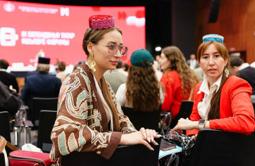 Пленарное заседание IX Всемирного форума татарской молодежи прошло в рамках форума «Милләт җыены»