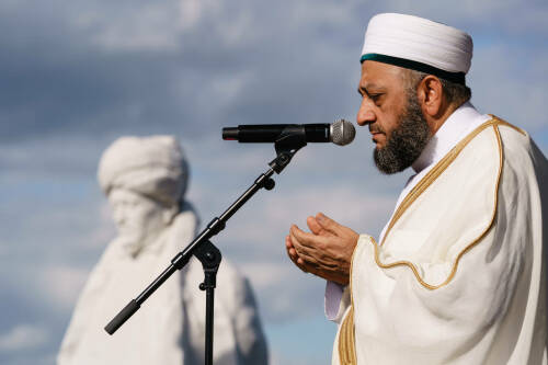 Минниханов поздравил участников общегородского праздника Мавлид ан-Наби