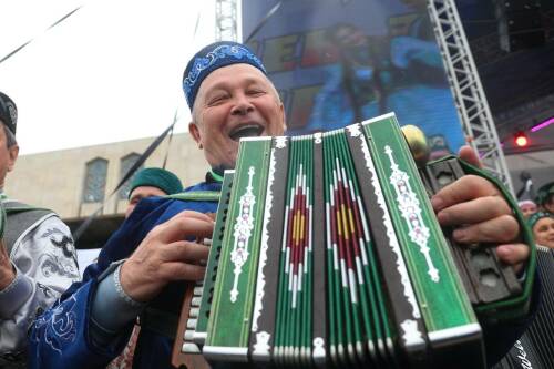 Юбилейный XXXX Республиканский фестиваль «Играй, гармонь!» проходит в Казани