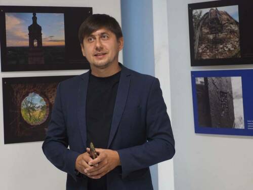 В Галерее современного искусства открылась фотовыставка «Что скрывает высота?»