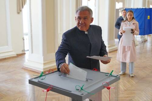 Рустам Минниханов проголосовал на выборах Раиса РТ