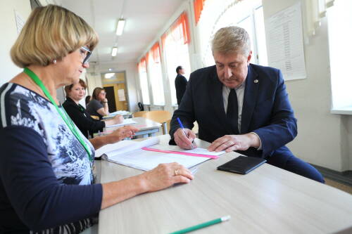 Председатель ЦИК РТ отдал свой голос на выборах Раиса РТ