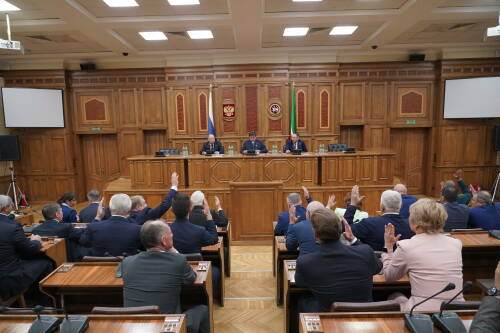 На заседании Госсовета РТ утвердили премьера и вице-премьеров Татарстана