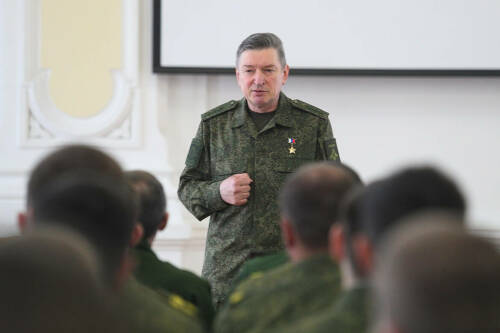 Генерал Лапин напутствовал курсантов КНИТУ