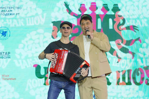 В День смеха в Казани прошло «Чак-Чак шоу»